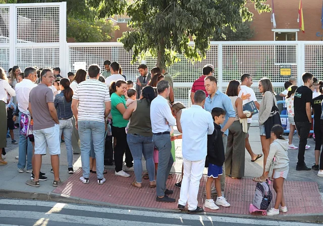 Acamafan denuncia que las ayudas escolares «excluyen de facto» a muchas familias Acamafan denuncia que las ayudas escolares «excluyen de facto» a muchas familias